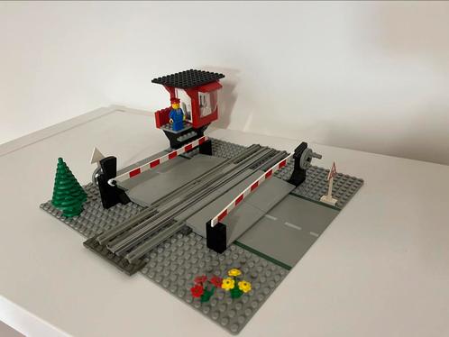 Passage à niveau Lego 7835, Enfants & Bébés, Jouets | Duplo & Lego, Comme neuf, Enlèvement ou Envoi