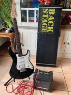 Yamaha goede beginners gitaar samen met roland micro cube, Muziek en Instrumenten, Ophalen, Zo goed als nieuw