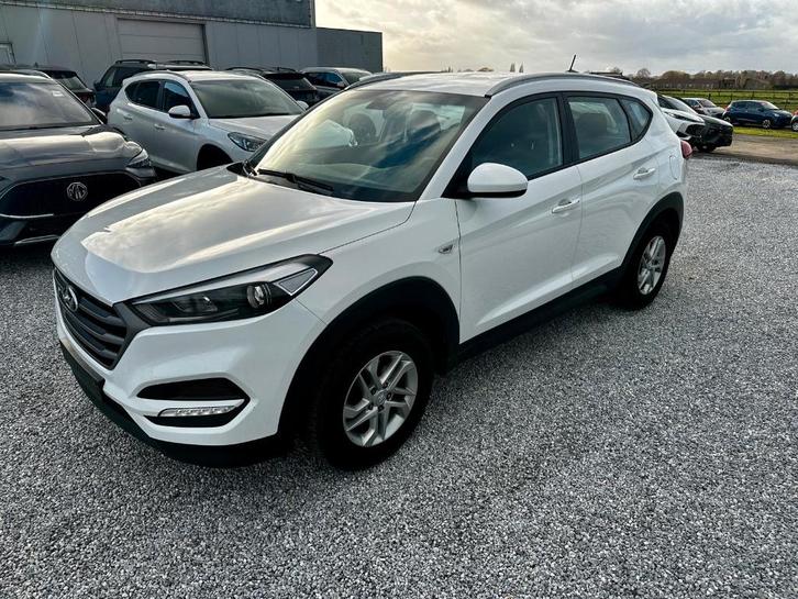 HYUNDAI TUCSON 1.6 GDI - BENZINE ESSENCE, Auto's, Hyundai, Particulier, Tucson, Airconditioning, Bluetooth, Lichtmetalen velgen