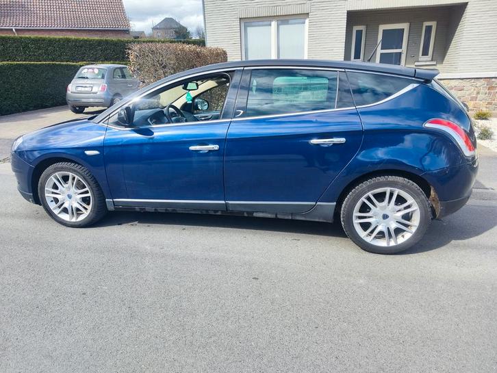 Lancia Delta 1.6jtd cuir clim contrôle technique ok, Auto's, Lancia, Bedrijf, Delta, ABS, Boordcomputer, Isofix, Metaalkleur, Diesel