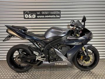 Yamaha R1 Met 1 jaar garantie + een GRATIS onderhoud! YZF-R1 beschikbaar voor biedingen
