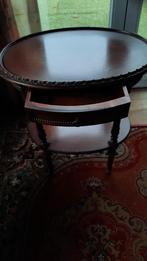 Klein antiek ovalen tafeltje met lade., Antiek en Kunst, Ophalen