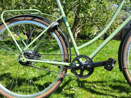 Damesfiets Achielle met riemaandrijving (in nieuwstaat), Fietsen en Brommers, Fietsen | Dames | Damesfietsen, Zo goed als nieuw