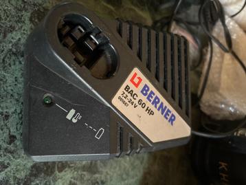 Chargeur de batterie de marque privée pour toutes les batter beschikbaar voor biedingen