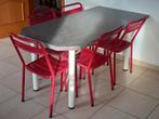 Table coins 45 degrés et 5 chaises rouges (kot, coloc, etc), Maison & Meubles, Enlèvement, Utilisé, Cinq, Six Chaises ou plus