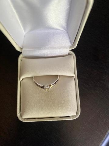 Elegant Sterling Silver Diamond Solitaire Ring – Size 59 EU beschikbaar voor biedingen
