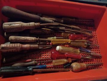 Schroevendraaiers 30 stuks in gebruikte staat beschikbaar voor biedingen