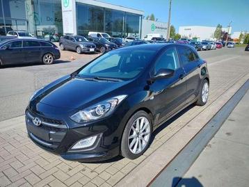 Hyundai i30 1.4i Blackline ISG 