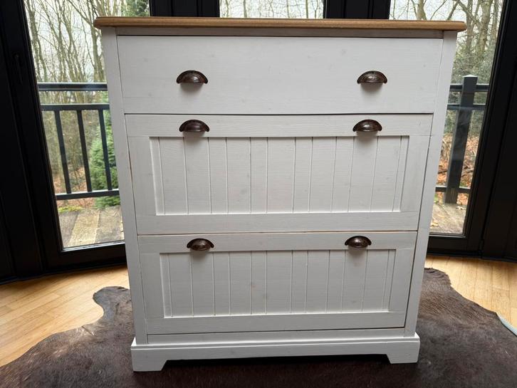 Massief houten schoenenkast + eikenhouten plank, Huis en Inrichting, Kasten | Ladekasten, Gebruikt, 100 tot 150 cm, 50 tot 100 cm