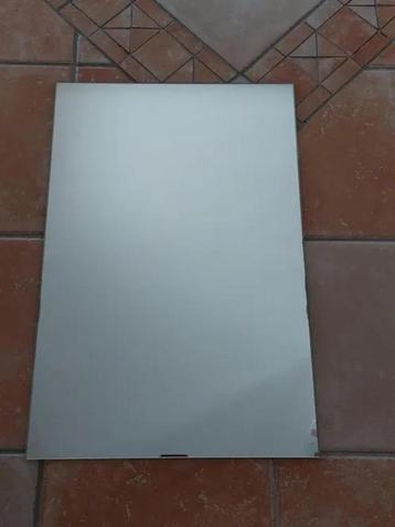 Spiegel voor badkamer of WC beschikbaar voor biedingen