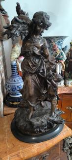 Hippolyte Francois Moreau ,zamak beeld ,h 52 cm, Antiek en Kunst, Ophalen