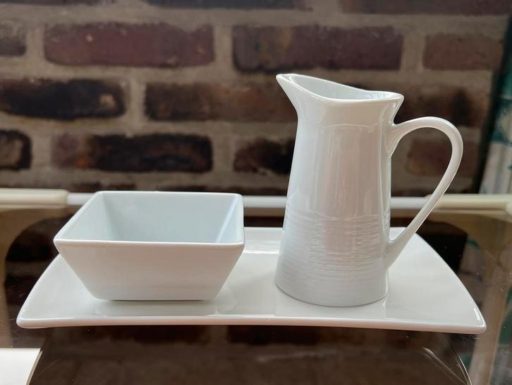 Melk & suikerpotje Cosy & Trendy, Huis en Inrichting, Keuken | Servies, Nieuw, Porselein, Ophalen of Verzenden