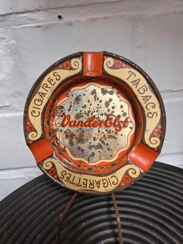 Blikken asbak cigarettes cigares tabacs Vander Elst, Verzamelen, Merken en Reclamevoorwerpen, Gebruikt, Gebruiksvoorwerp, Ophalen of Verzenden