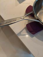 Demeyere industry 5 sauteuse 24 cm, Handtassen en Accessoires, Zonnebrillen en Brillen | Dames, Ophalen