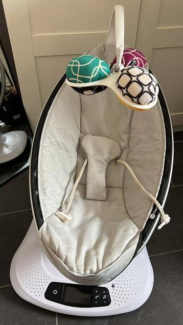 4moms Mamaroo elektrische baby wipstoel beschikbaar voor biedingen