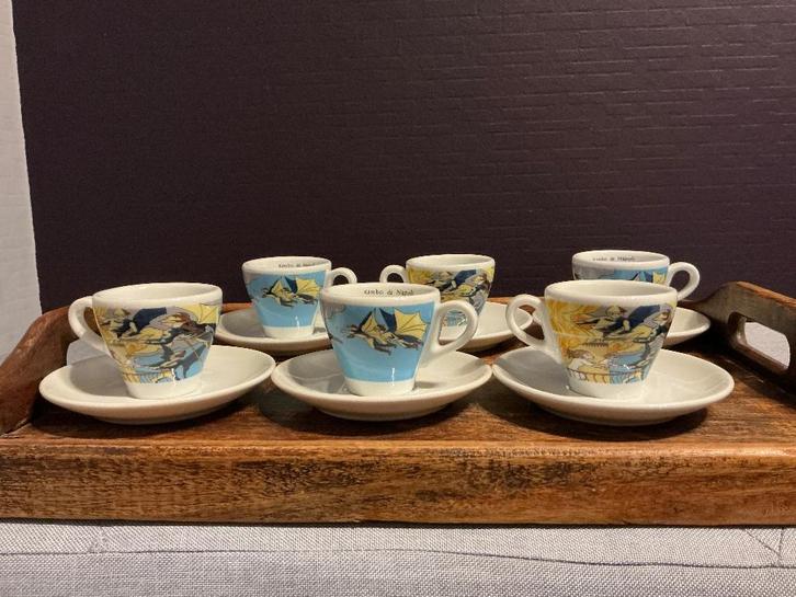 Joli set à expresso italien de haute qualité Kimbo di Napoli, Maison & Meubles, Cuisine | Vaisselle, Comme neuf, Tasse(s) et/ou soucoupe(s)