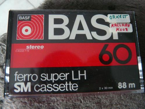 BASF/Scotch/Maxell cassettes de musique d'occasion, CD & DVD, Cassettes audio, Utilisé, 1 cassette audio, Avec boîte de rangement, étagère ou coffret