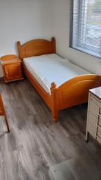 Bed + nachtkastje, Enlèvement