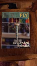 Play magazine nummer 25, Hobby en Vrije tijd, Spinnewielen en Spinnen, Zo goed als nieuw