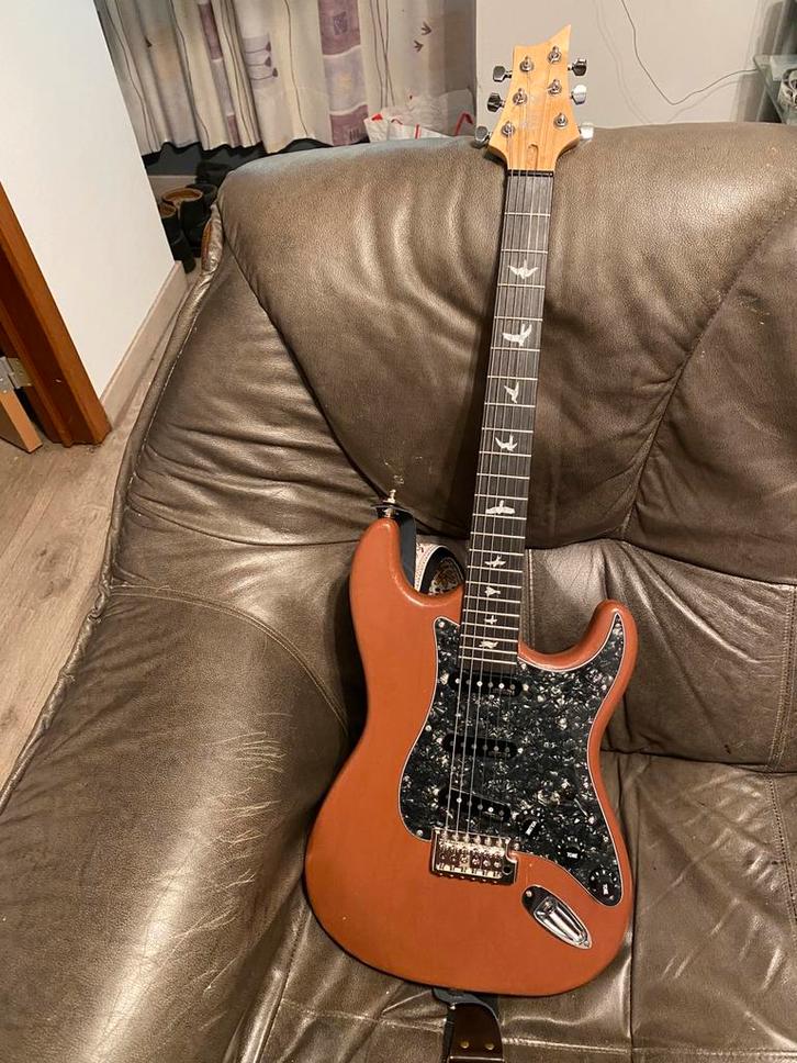 Stratocaster model  David gillmore spec,s 7 way, Muziek en Instrumenten, Snaarinstrumenten | Gitaren | Elektrisch, Zo goed als nieuw