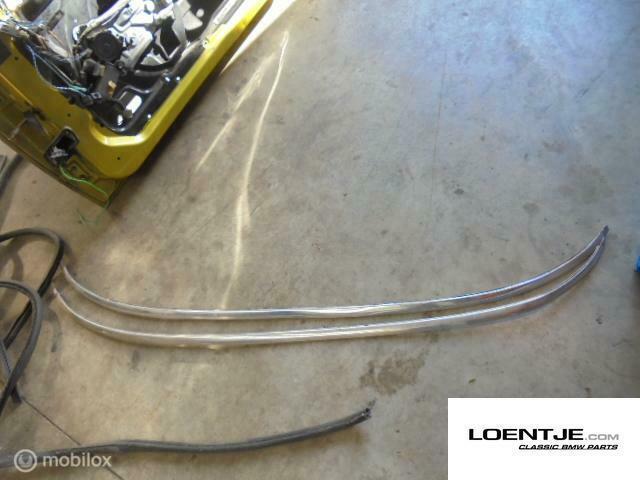 chromen strip voorruit bmw e28 518 520 525 528 535, Auto-onderdelen, Ruiten en Toebehoren, BMW, Gebruikt, Ophalen of Verzenden