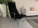 Vitra eames ea124 fauteuil hopsak zwart chroom, Huis en Inrichting, Fauteuils, Ophalen of Verzenden, Zo goed als nieuw