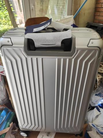 Nieuwe Samsonite Lite-Box Alu koffer van 69 cm beschikbaar voor biedingen