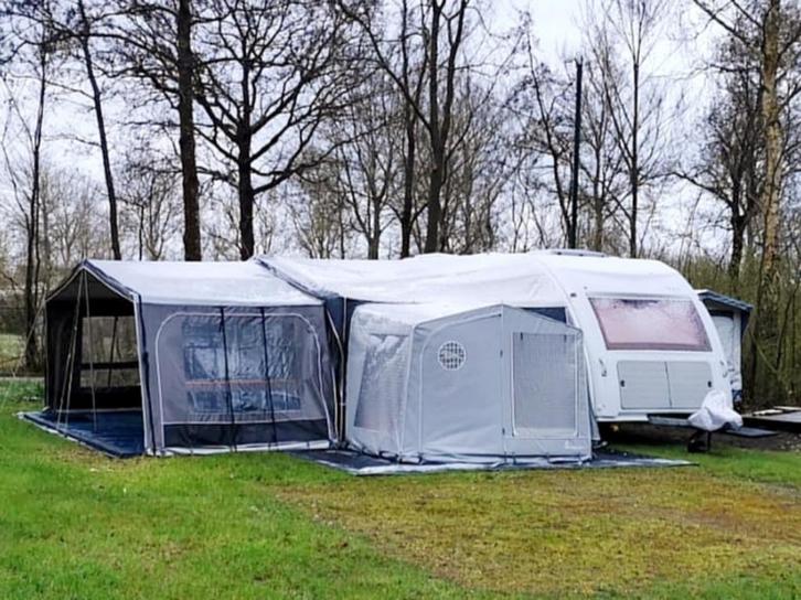 Luxe Kip caravan incl. voortent, luifel en schuurtentjes., Caravans en Kamperen, Caravans, Particulier, tot en met 4, 1250 - 1500 kg