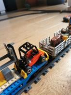 Lego city vrachttrein 60052 + extra rails, Kinderen en Baby's, Speelgoed | Duplo en Lego, Ophalen of Verzenden, Zo goed als nieuw