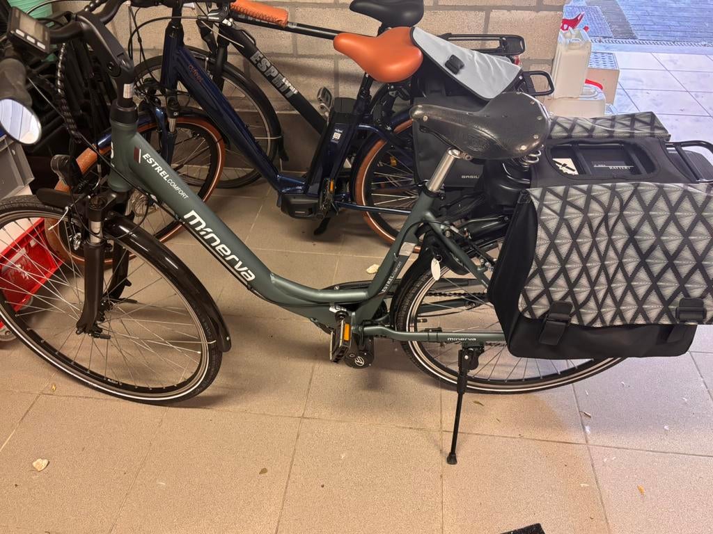 Elektrische fiets Minerva, Fietsen en Brommers, Ophalen, Zo goed als nieuw