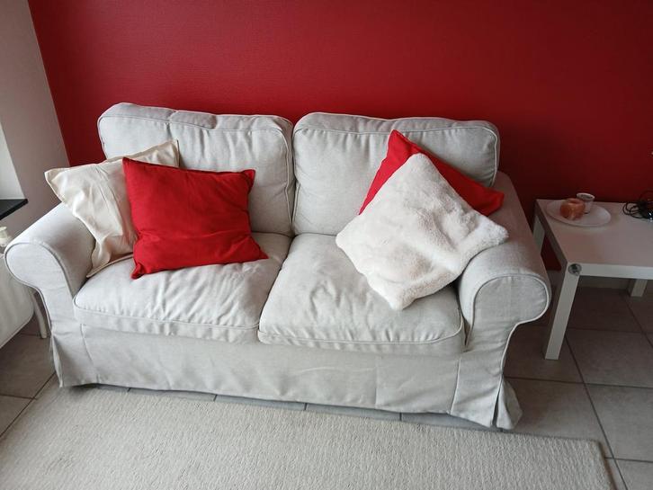 Canapé Ektorp 2 places (Kilanda Beige clair), Huis en Inrichting, Zetels | Zetels en Chaises Longues, Zo goed als nieuw, Ophalen