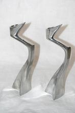 Matthew Hilton 2 "Zwaan" kandelaars, Antiek en Kunst, Ophalen of Verzenden