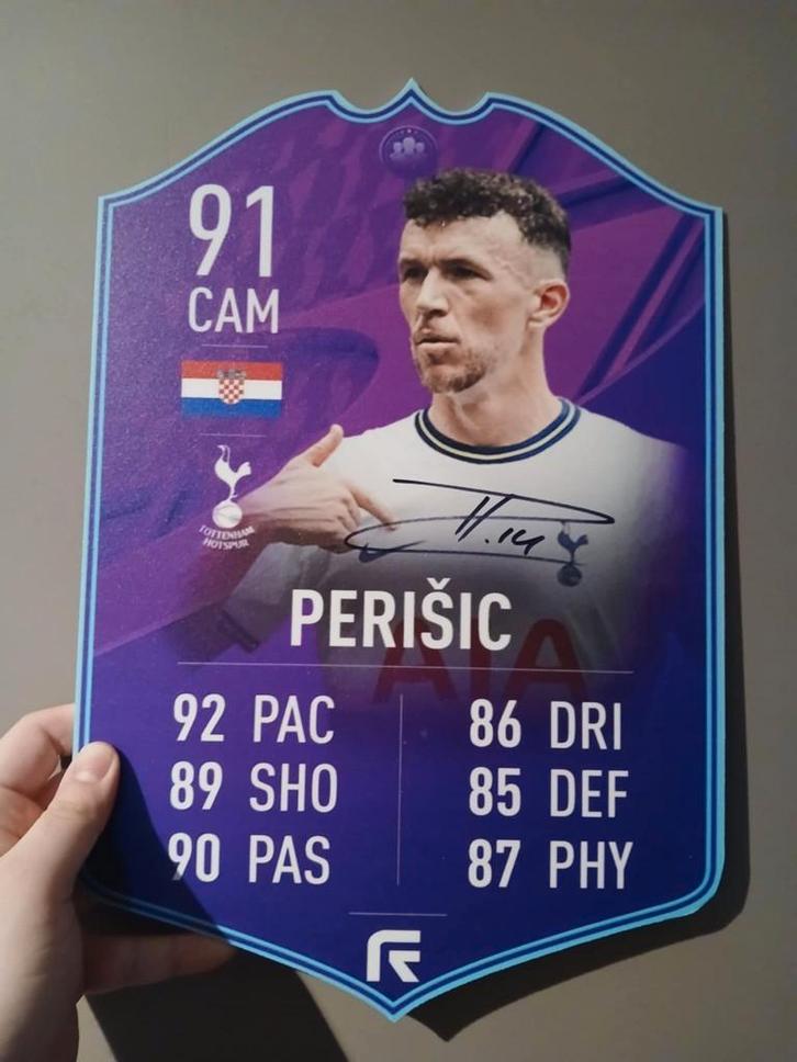 Gesigneerde Fifa kaart Perisic Tottenham Hotspur, Sports & Fitness, Football, Utilisé, Autres types, Enlèvement ou Envoi
