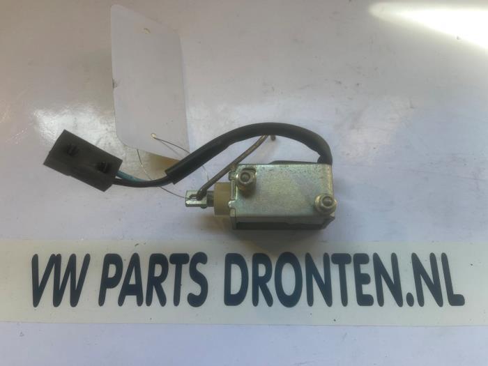 Moteur verrouillage centrale des portes d'un Alfa Romeo Spid, Autos : Pièces & Accessoires, -, 3 mois de garantie, Utilisé, Alfa Romeo