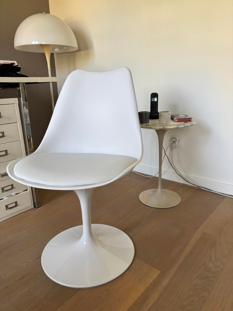Twee nieuwe ongebruikte stoelen stijl Saarinen Knoll, Huis en Inrichting, Stoelen, Nieuw, Twee, Kunststof, Wit, Ophalen