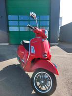 Vespa GTS Super 125 – État comme neuf – garantie 11/2026, Comme neuf, Enlèvement, Essence