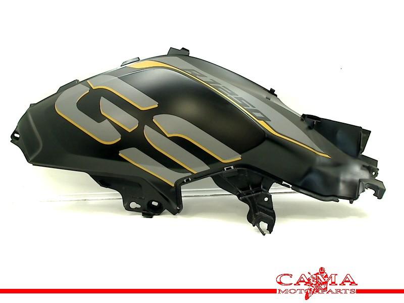 COUVERCLE DU RÉSERVOIR DROITE BMW (46638556636), Motos, Pièces | BMW, Dhr. S. di Majo, Utilisé, Info@cama-motorparts.nl, P.J. Troelstraweg 8 8
3144 CX  MAASSLUIS, NL