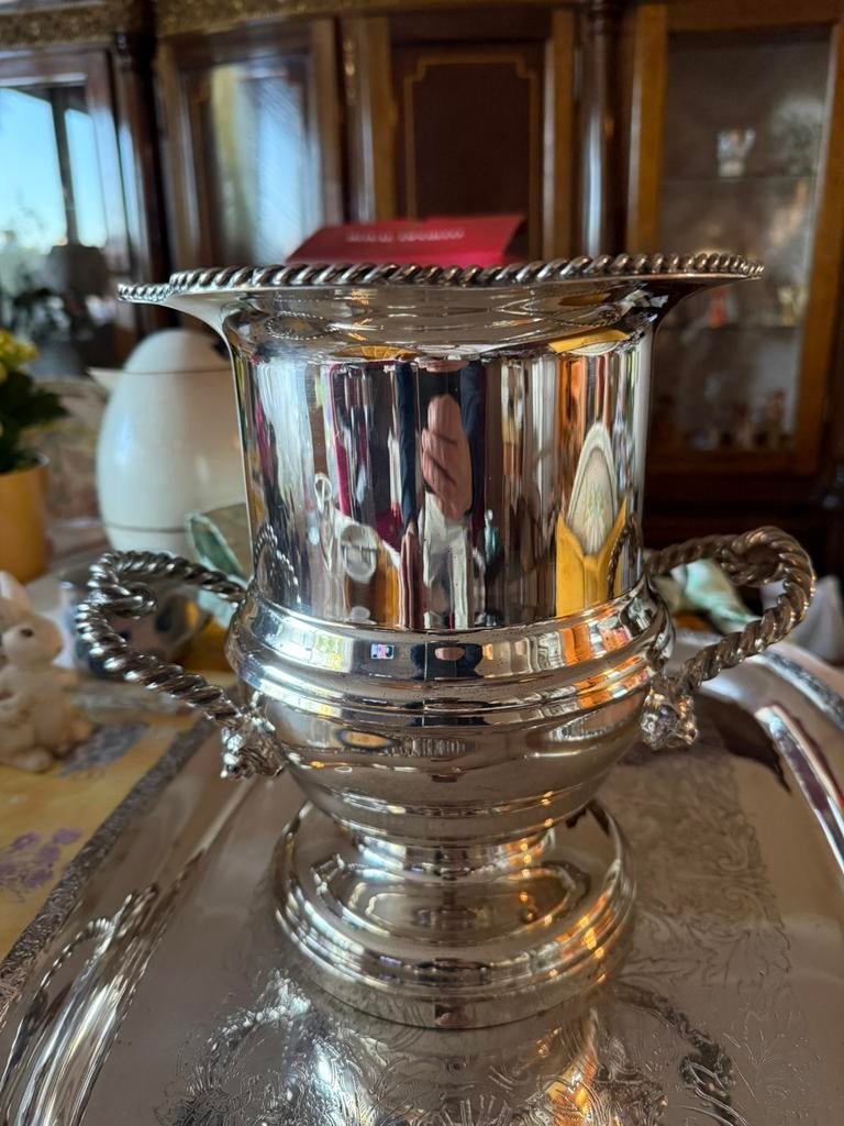 un seau à champagne ou métal argenté, Antiquités & Art, Enlèvement, Argent