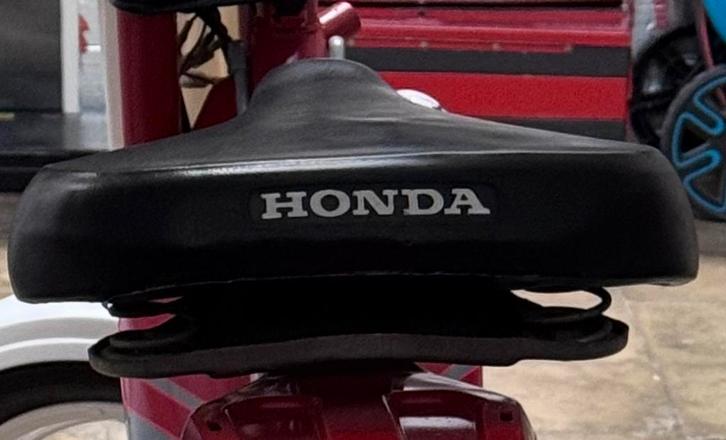 Selle honda camino original, Vélos & Vélomoteurs, Pièces de cyclomoteur | Général, Comme neuf, Selle, Envoi