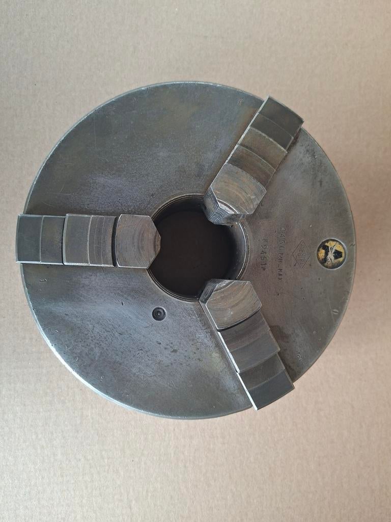 Klauwplaat draaibank, Ophalen