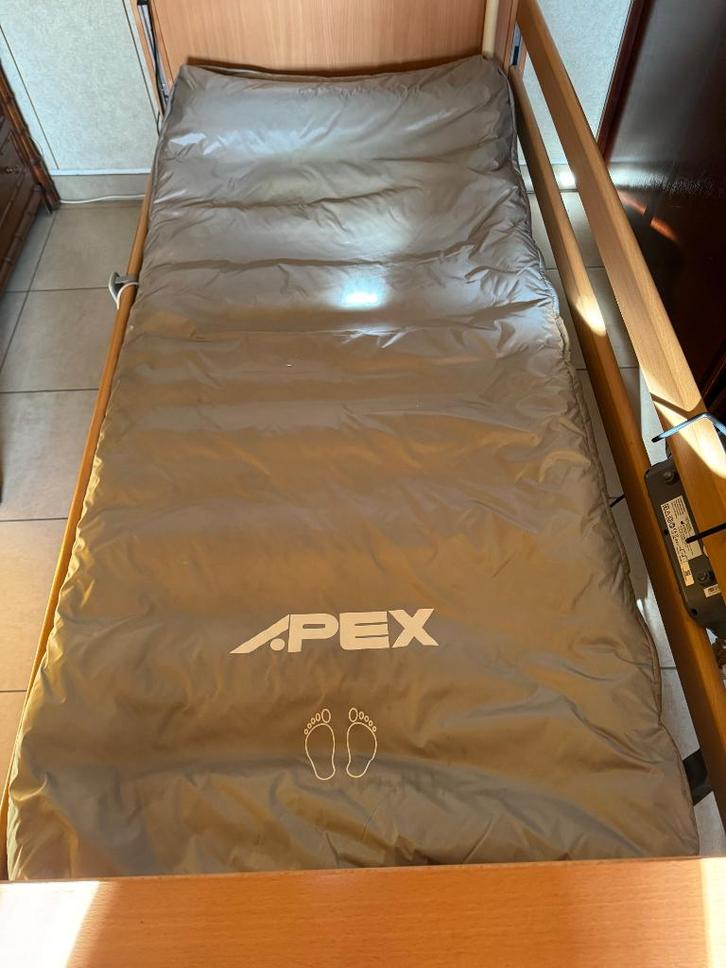 Matelas d’air anti-escarres, Divers, Matériel Infirmier, Utilisé, Enlèvement
