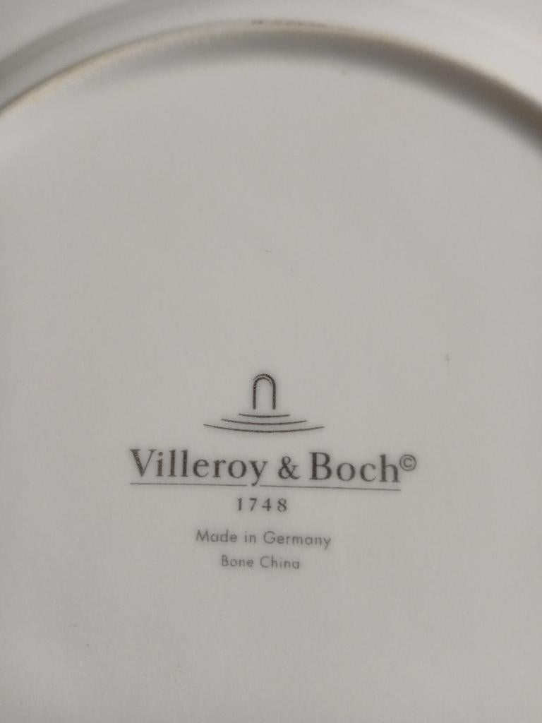 Service de table VILLEROY&BOCH.porcelaine, Enlèvement