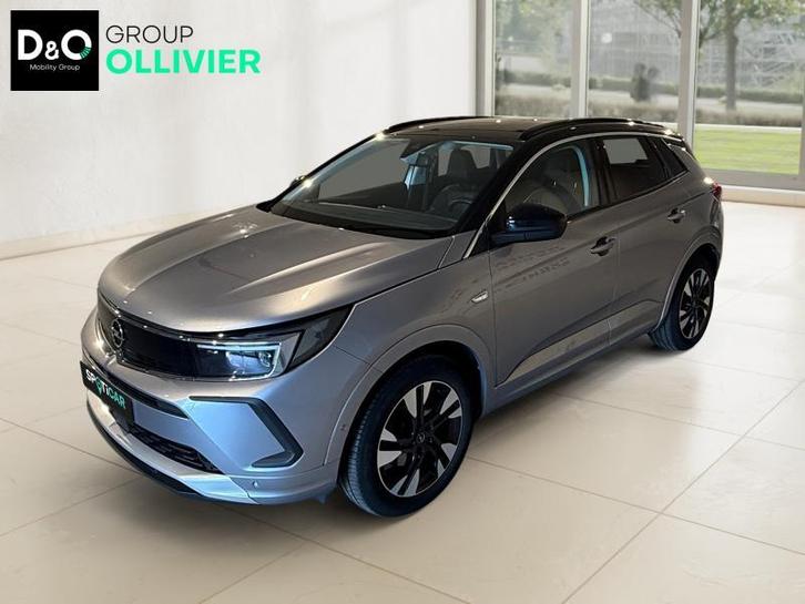 Opel Grandland X Innovation, Autos, Opel, Grandland X, Phares directionnels, Airbags, Air conditionné, Bluetooth, Ordinateur de bord