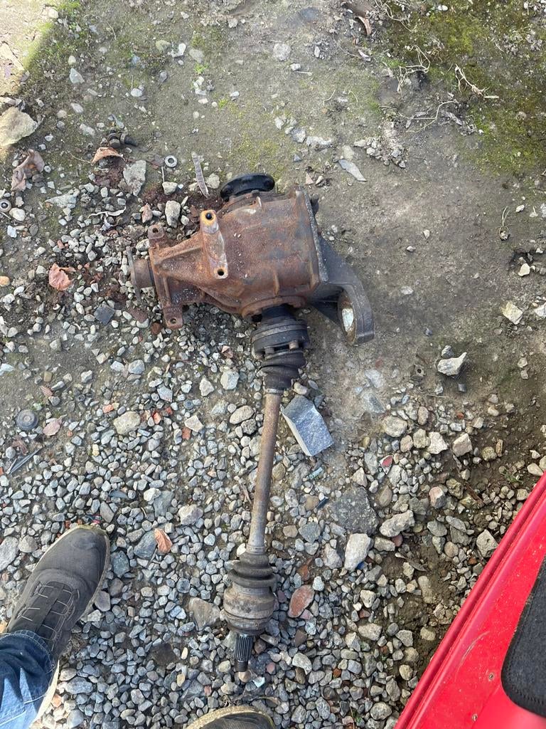 BMW E30 Achterdiff316 i VFL, Enlèvement, Utilisé