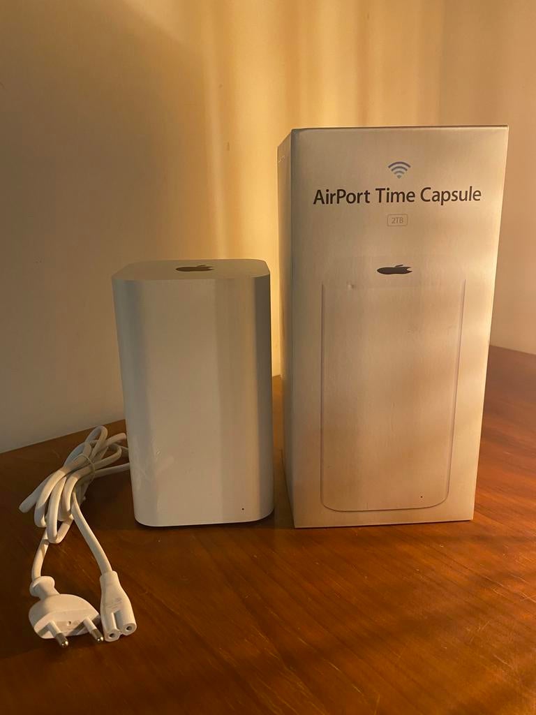 Apple Airport, Computers en Software, Routers en Modems, Zo goed als nieuw, Ophalen of Verzenden