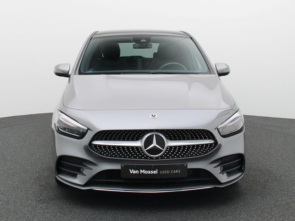 Mercedes-Benz B-Klasse 200d AMG Line + PANORAMISCH DAK + MUL, Autos, Mercedes-Benz, Argent ou Gris, Achat, Entreprise, 1435 kg