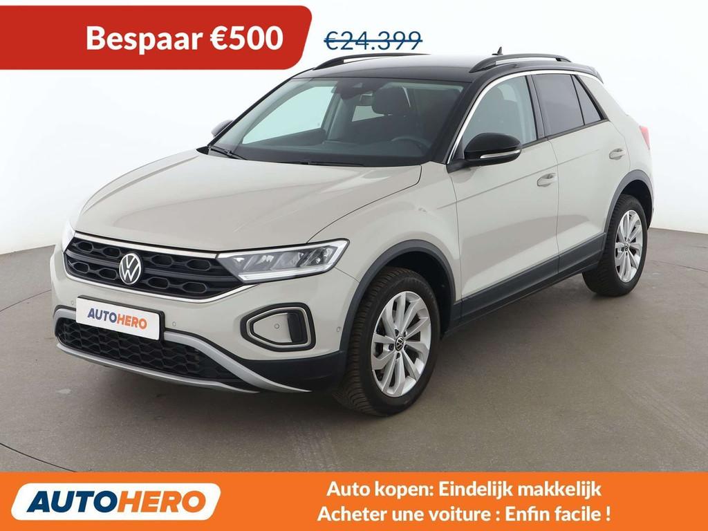 Volkswagen T-Roc 1.5 TSI ACT Life (bj 2024), Auto's, Volkswagen, Voorwielaandrijving, 1345 kg, Stof, Beige
