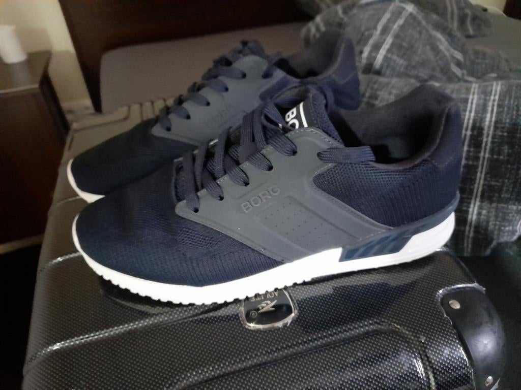 Sportschoenen splinternieuw, Kleding | Heren, Schoenen, Ophalen of Verzenden, Nieuw, Sportschoenen