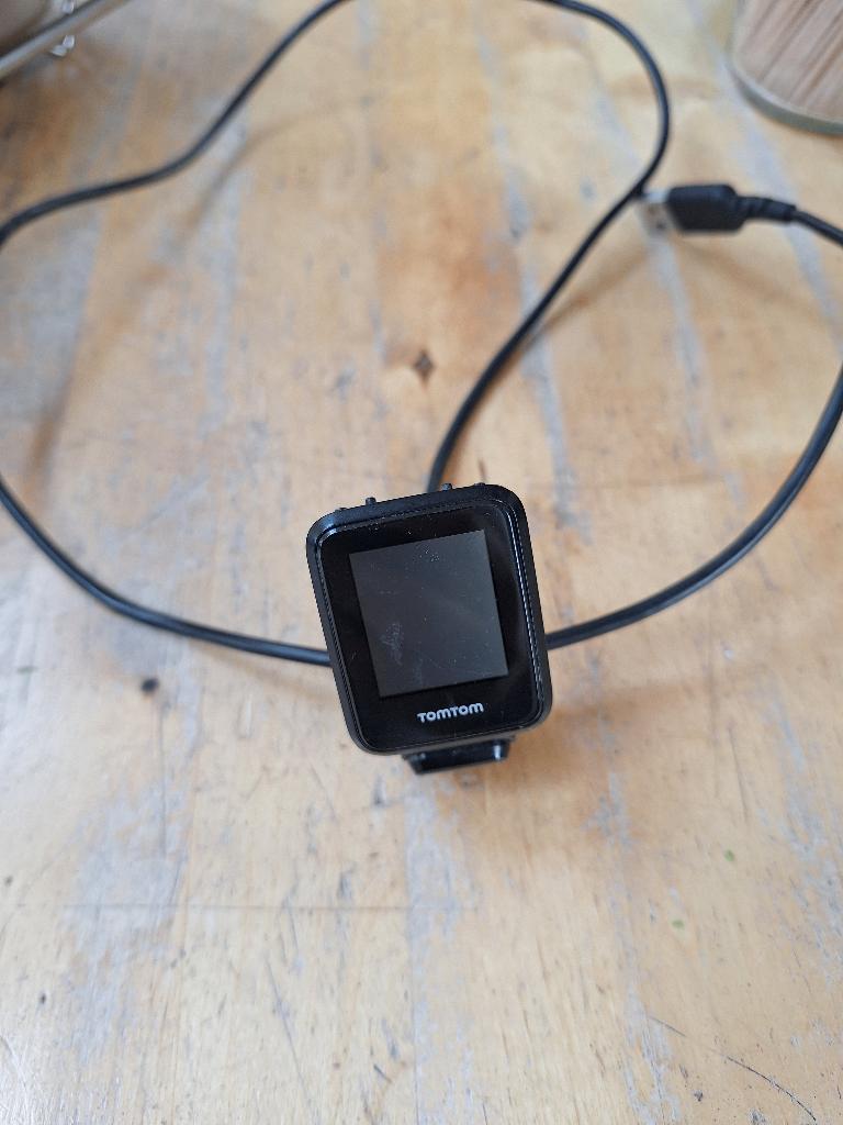 TomTom Runner - Montre de sport GPS, Tom tom, Enlèvement ou Envoi, Comme neuf, GPS