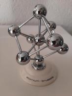 Nieuwe BOCH-doos van metaal en keramiek van het Atomium en e, Verzamelen